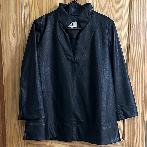 TUCKERNUCK Black Faux Leather Margot Top ~ L - Picture 4 of 14